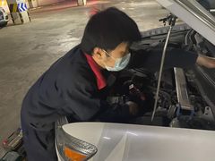 -小晏汽车维修店(华阳店)