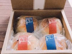 手工蛋黄酥-半勺舒舒生日蛋糕店