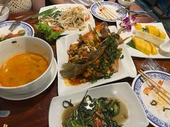 -Dang restaurant (patong phuket)