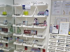 -诺柯视眼镜-蔡司依视路官方工厂店(淞南一店)