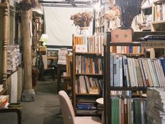 -斯多格书乡(北京大学畅春园店)