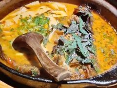 柴火稻草鱼-吃饭皇帝大(合生汇店)