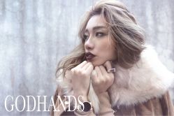 -Godhands美发设计沙龙