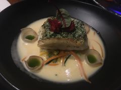 煎海鲈鱼配意大利节瓜面-AZUL by FUEL蓝色·法式酒馆(琶醍店)