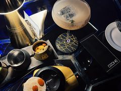 -OZONE 顶楼酒吧(香港丽思卡尔顿酒店)