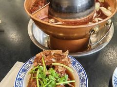 -楼外楼大刀肉传统火锅(西安大路店)