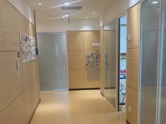 -瑞尔齿科(上海长风大悦城店)