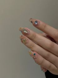 -拾光美甲美睫半永久