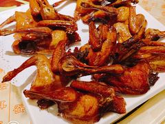 招牌烤乳鸽-石岐佬中山菜馆(张溪店)