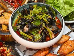 -小河公主秘制烤羊腿(小绿谷店)