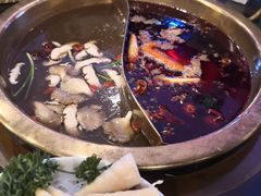 -小天鹅火锅·一线江景洪鼎旗舰店(洪崖洞店)