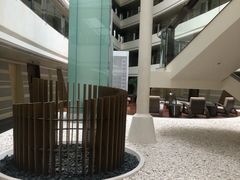 -上海滴水湖皇冠假日酒店