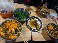 -柳州肥姨妈大骨螺蛳粉(沙河店)