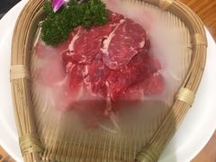 -野山舂·贵州现舂酸汤火锅(鸿通城店)