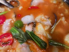 -云海肴·汽锅鸡·云南菜(天山百盛优客店)