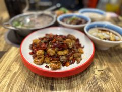 -冯烫烫跷脚牛肉·川菜小馆(武胜西街店)
