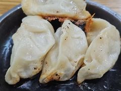 -黄阿姨锅贴大王(万航渡路店)