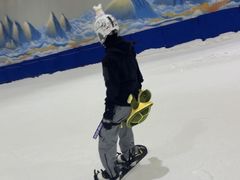 -乔波室内滑雪场