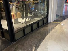 -i.t(湖滨银泰in77店)