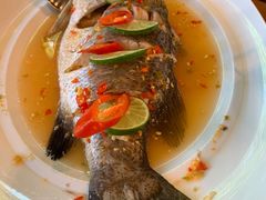 -Chom Cafe and Restaurant