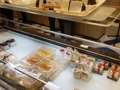 面包甜点陈列柜-85度C(生甜甜圈研究工坊·上海局门店)