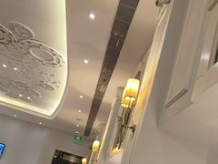 -王府井酒店(金桥港湾店)