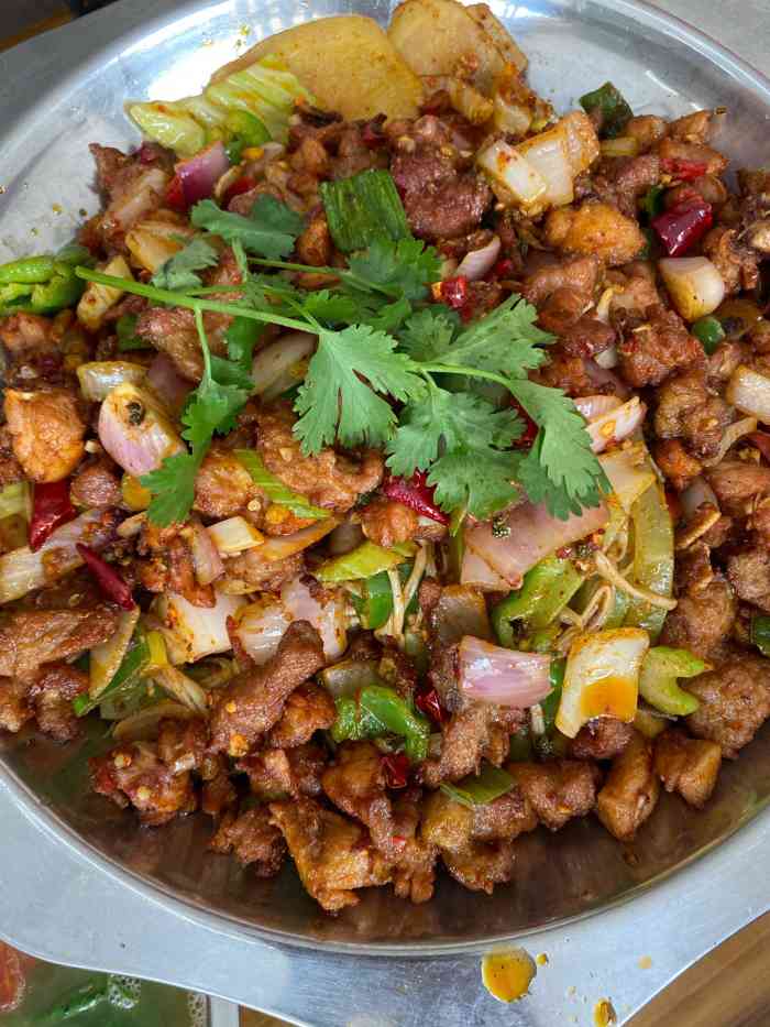 盐都干锅王-"干锅很不错,菜品很新鲜,价格很实惠,满满.