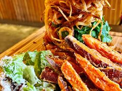 曼哈顿怪物-KATCHUP