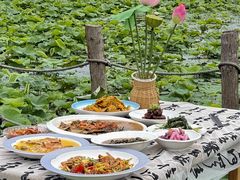 -七的湖·晚芳亭·阳澄湖农家菜·大闸蟹(莲花岛店)