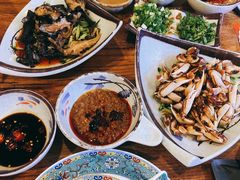 -毛辣果·贵州红酸汤牛肉火锅(西单店)