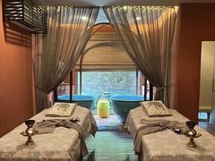 -迪瓦娜按摩和水疗中心