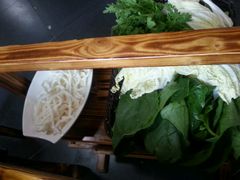 豆油皮和蔬菜拼盘-脸谱市井火锅(泺源大街店)