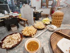 娃娃菜-三里屯土灶炖公鸡地锅鸡(江东店)