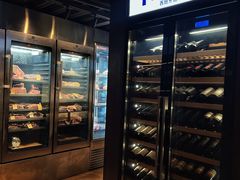 -MONICH牛排融合餐厅(和义大道购物中心店)