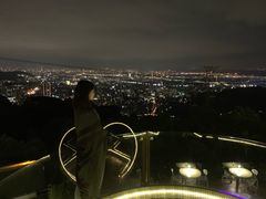 -草山夜未眠景观餐厅