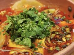 -成都你六姐·牛肉冒菜(上海环宇荟店)
