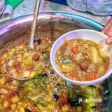 吃起来特别爽 牛肉夹馍肉给的实在 再夹个咸鸭蛋
