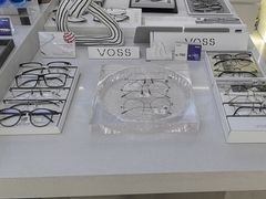 -视野联行眼镜·蔡司·尼康战略合作店(城西银泰店)