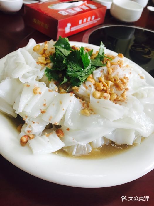 崇博饭店(中渡新苑店)博白凉拌粉图片