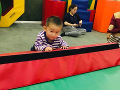 -爱威盛亲子俱乐部·纽约国际早托中心