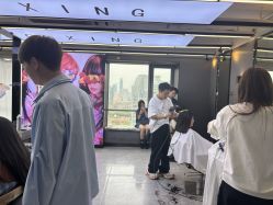 -藤野造型烫发染发