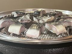 -围炉肉舍丹东海鲜烤肉·烤活鳗(步行街店)