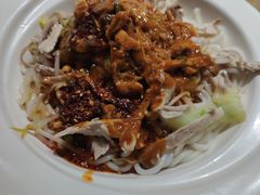 鸡肉米线-北大家园食堂