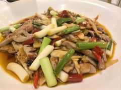 -渝信川菜(南滨店)