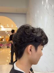 -苏豪路易士·嘉玛发廊