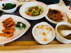 -月满阁月子中心(莲湖区店)
