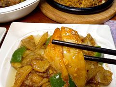 -东北风味思缘食府(对湖路店)