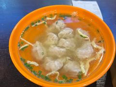 小馄饨-大龙汤包