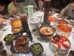 -巴厘龙虾·榜首油焖大虾(音乐学院·沿江酒馆店)