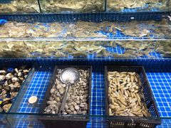 -渔人湾码头海鲜市场负二楼